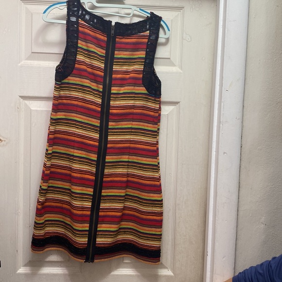 Colorful - Picture 2 of 3